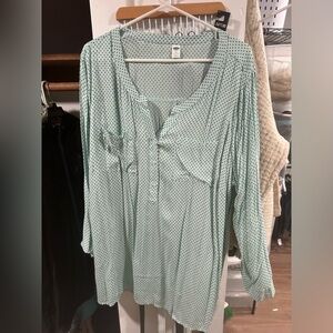 Old Navy 2X half button 3/4 sleeve star top